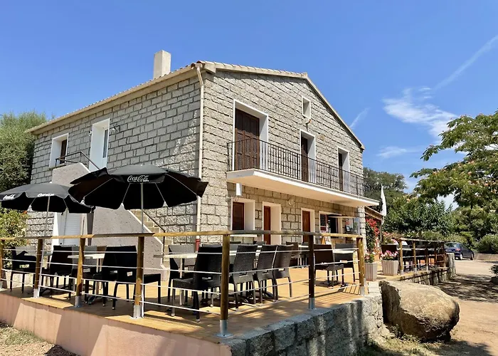 La Baie Des Voiles *